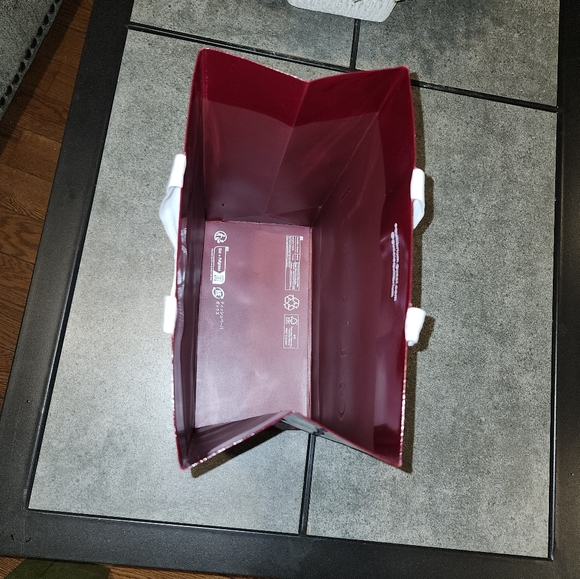 Gucci Gift Bag/Box Combo - Picture 13 of 15